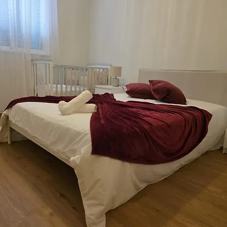 Patio Do Garajau カニコ